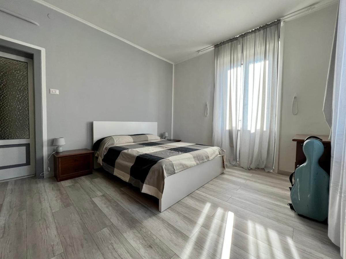 Il Ritrovo, Luminoso Trilocale In Citta Apartment Bergamo Bagian luar foto